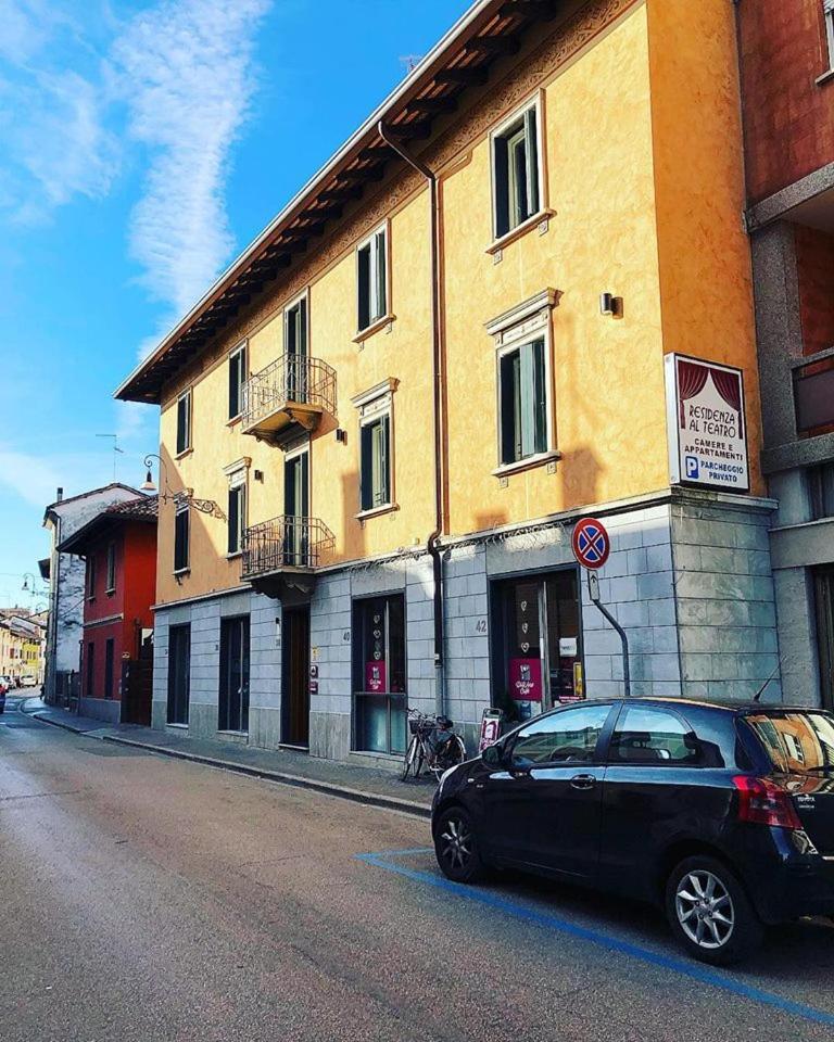 Albergo Residenza Al Teatro Удине Екстериор снимка